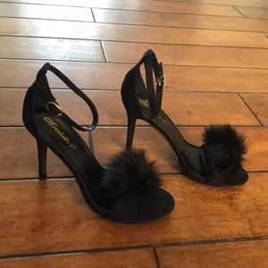 Black heel w/furry Pom poms